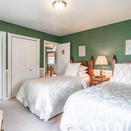 Abacot Hall Bed & Breakfast Niagara-on-the-Lake Dış mekan fotoğraf