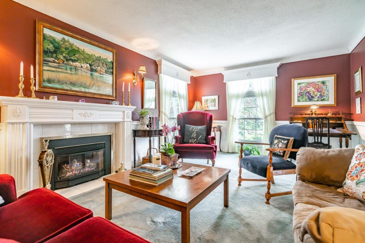 Abacot Hall Bed & Breakfast Niagara-on-the-Lake Dış mekan fotoğraf