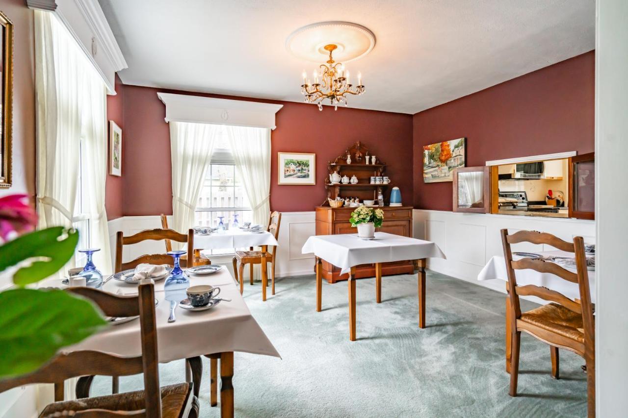 Abacot Hall Bed & Breakfast Niagara-on-the-Lake Dış mekan fotoğraf