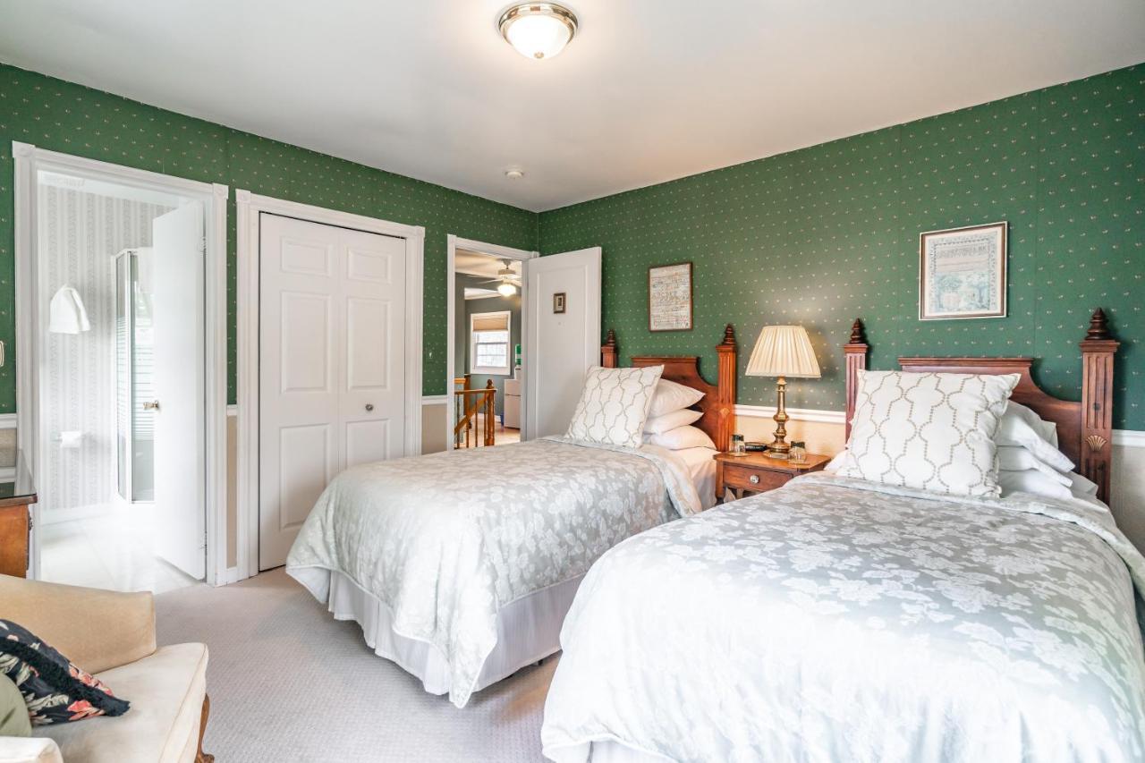 Abacot Hall Bed & Breakfast Niagara-on-the-Lake Dış mekan fotoğraf