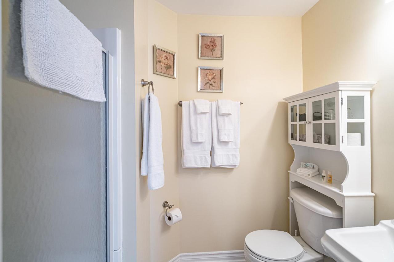 Abacot Hall Bed & Breakfast Niagara-on-the-Lake Dış mekan fotoğraf
